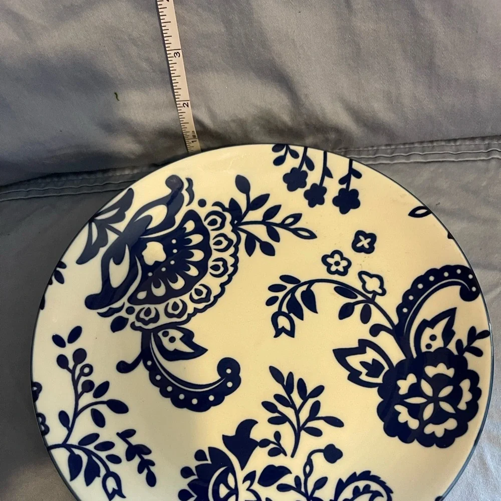Pier 1 plates